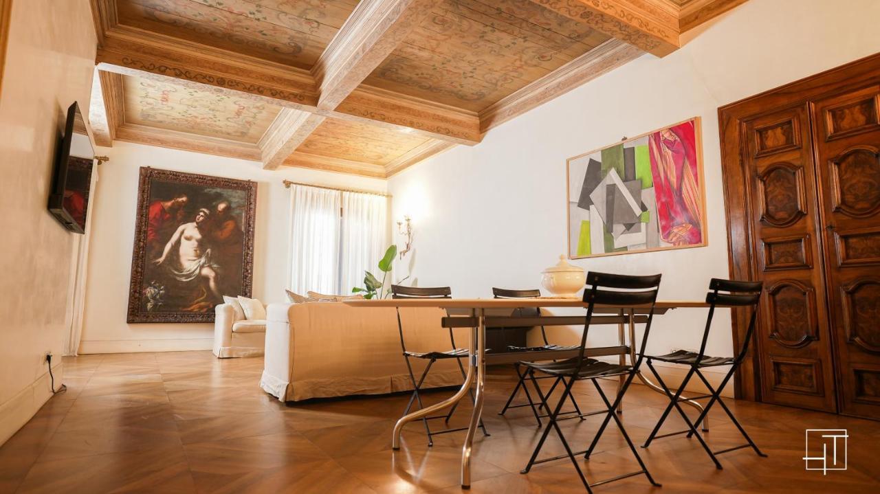 Ht - Casa Del Pittore In Piazza Delle Erbe 帕多瓦 外观 照片